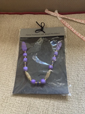 £0.99 • Buy Hand Painted Silk Bead Necklace New In Pack