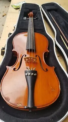 $450 • Buy Bucharest Viola/Violin 4X4  Body Is About 15  Long 