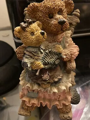 HUSH LITTLE BABY Music Box MaMa Bear &Baby Bear Rocking Chair Knitting Figurine  • $19.99