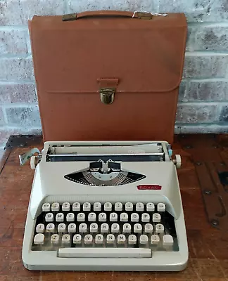 Vintage Royal Royalite Portable Eggshell Blue Metal Typewriter With Soft Case • $54