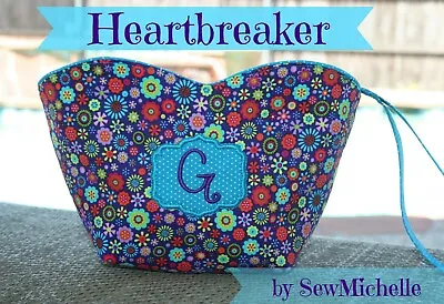 Heartbreaker Wristlet Makeup Bag Sew Michelle USB Stick Embroidery Designs • $8.75