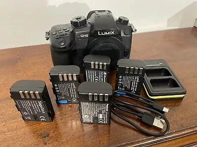 Panasonlc Lumix GH5 • £415