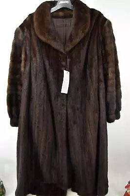 Mahogany Mink Coat By Gartenhaus Full Length Measures Size 14/XL (8219K) • $9.99