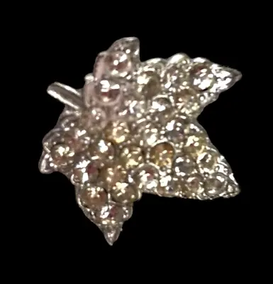 Vintage Estate Jewelry Sparkly Leaf Shaped Rhinestone Pin • $6