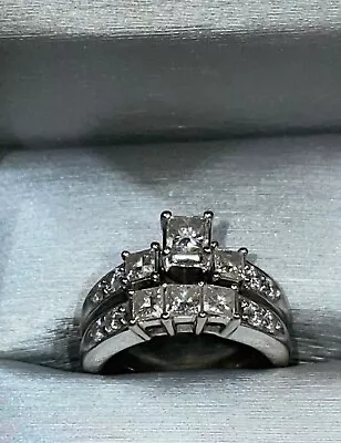 $1500 • Buy Engagement Ring Set Used