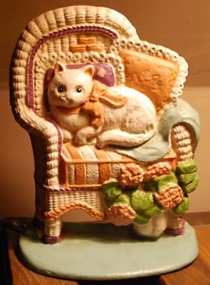 Vtg MIDWEST IMPORTERS CANNON FALLS Cast Iron Door Stopper CAT IN WICKER CHAIR • $32.99