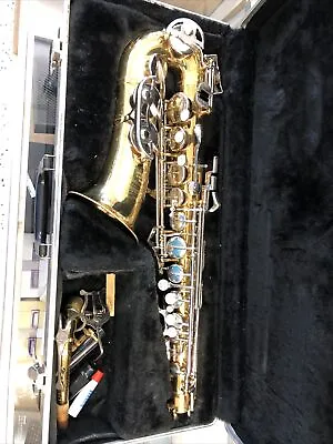 Selmer Bundy II Alto Saxophone With Hard Case • $265