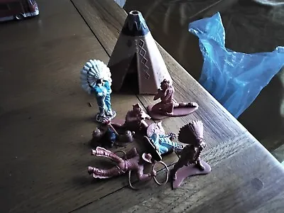 Small Selection Of Plastic Cowboys And Indians With Plastic Teepee. • £1