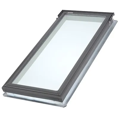 FS D26 2004FH00-VELUX Fixed Deck Mount Laminated W/Pre-Installed Manual Blind • $420