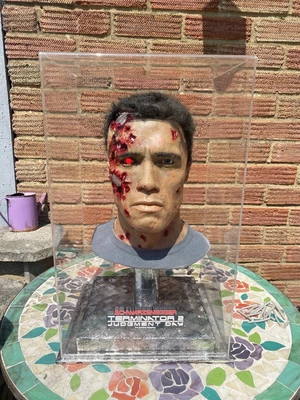 £550 • Buy Terminator 2 Full Size Replica Movie Prop Head In Light Up Display 