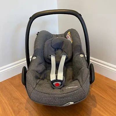 Maxi-Cosi Pebble Infant Carrier Car Seat (Sparkling Grey) Group 0+ Birth-13kg • £32.50