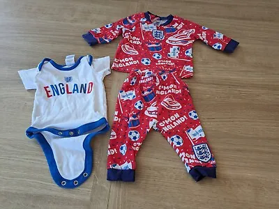 Cute Little England Football Team Bundle - Baby Infant 0-3 Months Vest/Outfit • £2.99