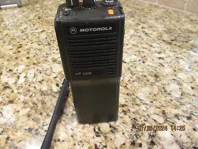 Motorola HT1000 VHF H01KDC9AA3DN 16 Channel  Narrow Band  W/programming • $34.95
