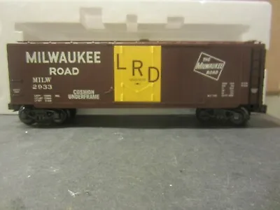 K Line 761-1771 Milwaukee Road MR Brown Boxcar #2933 • $44.99