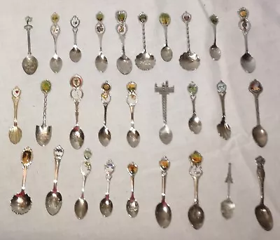 Lot Of 28 VintageCollectible Souvenir Spoons Of US Cities & Tourist Attractions • $38