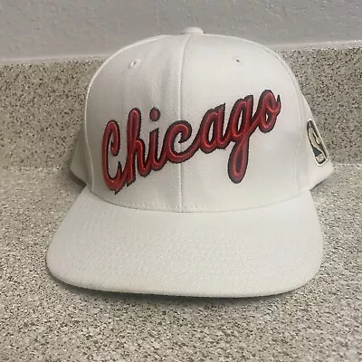 Mitchell & Ness Chicago Bulls Script Hardwood Classic White/Red Snapback Hat Cap • $29.99