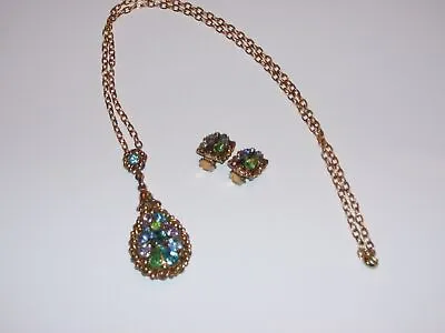 Vintage Designer Barclay Aqua Rhinestone Gold Tone Necklace Earring Jewelry Set • $54.99