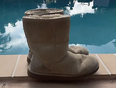 UGG Australia Classic Short Sand Leather Shearling Winter Boots S/N 5825 Sz 11 • $20.99