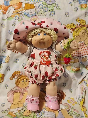  Cabbage Patch Short Lemon Loops Freckles In Custom-made Strawberry Shortcake  • $80