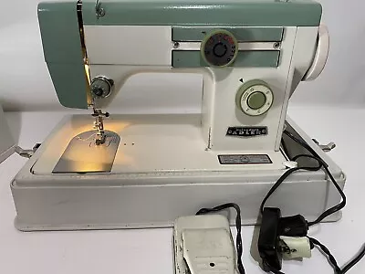 $199.99 • Buy Vintage Belvedere Adler / Pfaff Model 215 Sewing Machine With Case Working!