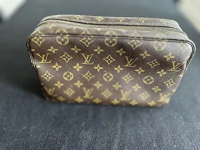 Louis Vuitton Monogram Trousse Toilette 28 Clutch Cosmetic Bag • £250