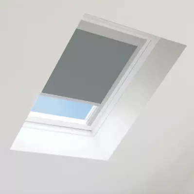 Manual BLACKOUT BLIND By CRB Compatible VELUX ROOF WINDOW PK08 Window 94x140cm • £17.50