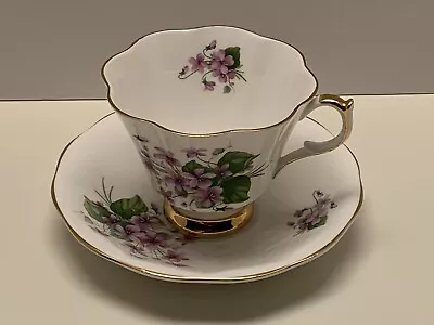 Queen Anne Teacup & Saucer Gold Handle Trim  Fine Bone China England 6 OZ • $22.75