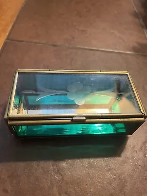 Vintage  Green Via Vermont Ltd. Made In Mexico  Etched Green Glass Trinket Box. • $5