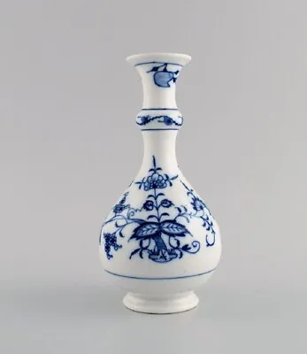 Antique Meissen Blue Onion Vase In Hand-painted Porcelain. Early 20th C. • $300