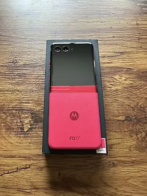 Motorola Razr+ - 256GB - Viva  Magenta (Red) (Unlocked) (Dual SIM) • $400