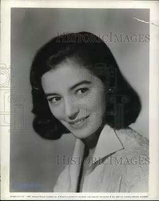 1957 Press Photo Actress Marisa Pavan - Syx04837 • $29.88