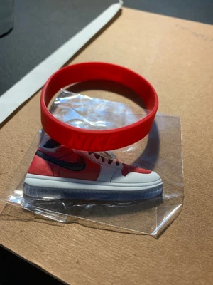 $8 • Buy Sneakers Key-Chains 2D  Retro Shoe Key Chain , Still Sealed , With Bracelet 