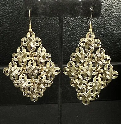MY VINTAGE MOM’S Gold Tone TEXTURED Dangle DROP CUT OUT Pierced BIG! Earrings • $2.99