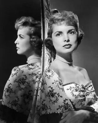 Janet Leigh  Unsigned 10  X 8  Photo - Beautiful American Actress *2172 • £2.60