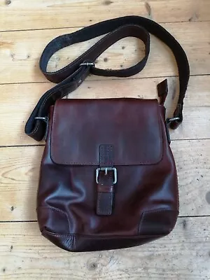  Mens Ashwood Leather 3 Pocket Luxury Small Flight Bag • £40