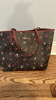 Coach C7616 City Tote In Signature Canvas With Heart Petal Print - Gold/Brown... • $71.20