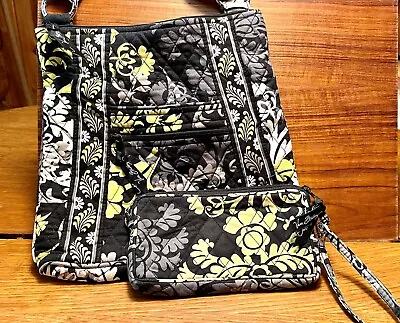 Vera Bradley Baroque Crossbody Purse 3 Zips And Zip Wristlet • $22.50