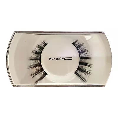 MAC COSMETICS - 82 SEDUCTRESS LASH (Set Of 1 Pair /New In Box) • $11.99