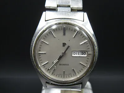 Y133 ⭐⭐Vintage   Pulsar   Quartz Watch Day Date Hau ⭐⭐ • $71.25