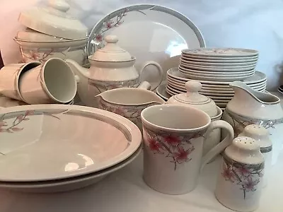 £4.95 • Buy Royal Doulton Fresh Flowers Mayfair - Choice Of Pieces.  £1.95 - £16.95