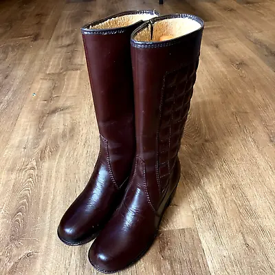 Vintage Winter Boots Women's 9 Burgundy Shearling Lined Round Toe Zip • $22.47