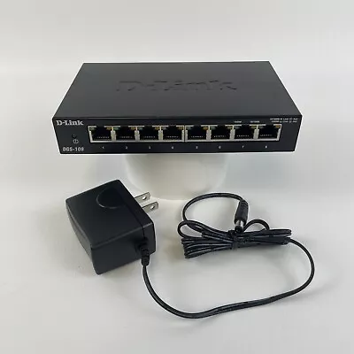 D-Link DGS-108 8 Port Gigabit Ethernet Desktop Switch Great Shape! • $28