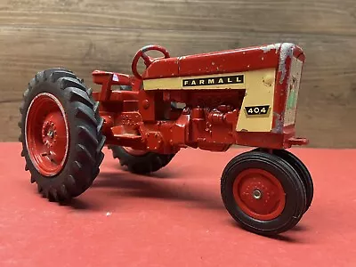 Vintage Ertl 1:16 Scale Farm All 404 Harvester International Tractor IH Farmall • $43.99