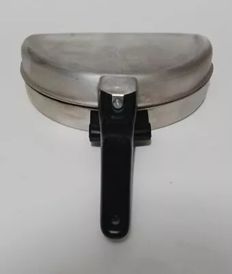 Vintage MIRRO Aluminum Folding Omelet Pan Double Fryer Egg Fish Poacher  M-1134 • $10.56