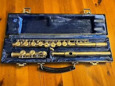 Yamaha YFL-225N Flute With Case. See Description. • $84