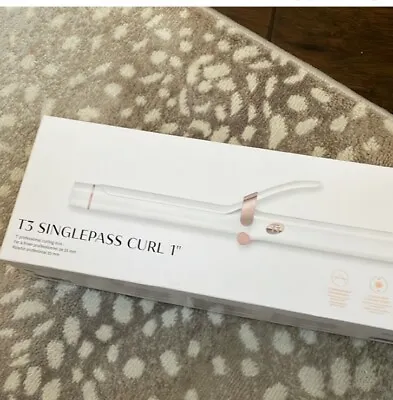 T3 SinglePass Curl 1 Inch Professional Curling Iron • $99