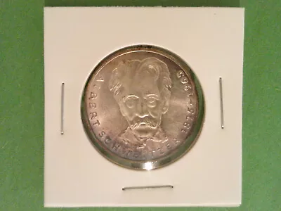 1975 G 5 Deutsche Mark Commemorative German Silver Coin - Albert Schweitzer • $10.99