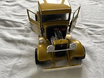Road Legends 1934 Ford Pick Up Pro Street Yellow  1:18 Scale Die Cast 92259 • $19.99