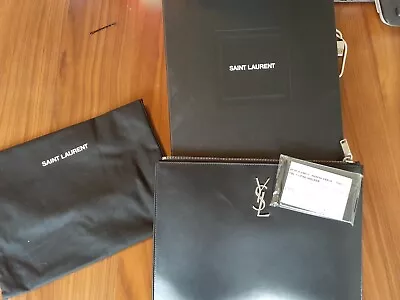 $700 • Buy YSL - Saint Laurent Clutch