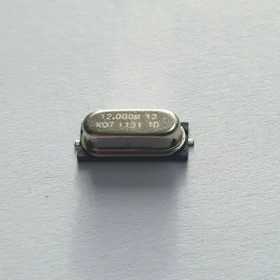 Quartz Crystal Oscillator - Surface Mounted - Multiple Values Available - UK • £1.89